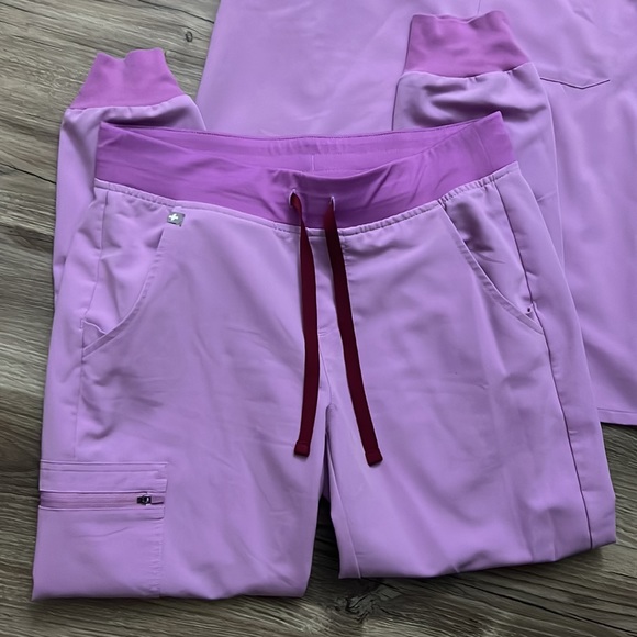 FIGS Scrub Set - DUSK LIMITED EDITION - Picture 2 of 3